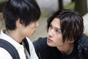 ▲八木勇征(右)劇中有迷人電眼。(圖/GagaOOLala) ▲八木勇征(右)劇中有迷人電眼。(圖/GagaOOLala)