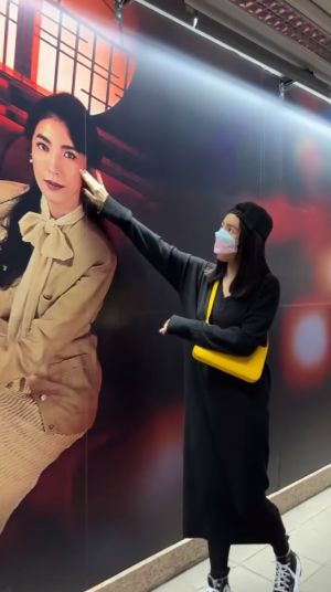 ▲楊謹華與自己的角色同框。(圖/楊謹華臉書) ▲楊謹華與自己的角色同框。(圖/楊謹華臉書)