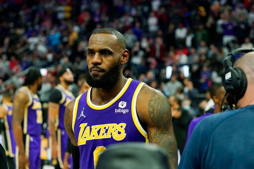 ▲LeBron James把球迷驅逐出場,有網友爆料該名球迷詛咒詹皇兒子出車禍。(圖/美聯社/達志影像)