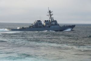 共軍稱美艦「非法闖入」西沙群島領海後遭驅逐　美軍否認
