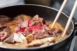 誰是台灣壽喜燒幫主?內行挖出「3間」沒輸過:CP值爆高