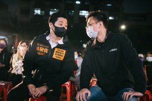 林昶佐 林飛帆 ▲民進黨副秘書長林飛帆也抵萬華力挺林昶佐。(圖/林昶佐辦公室提供)