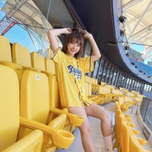 ▲峮峮可愛又性感。(圖/峮峮臉書) ▲峮峮可愛又性感。(圖/峮峮臉書)