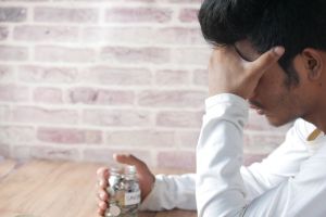 ▲清水孟國際塔羅小孟老師表示,12星座中「這4位」最白目,常常得罪人,快找家人朋友一起來看看吧。(示意圖/取自unsplash) ▲小孟老師表示,5月即將迎來水逆,「4星座」要注意破大財,荷包恐失血。(示意圖/取自unsplash)