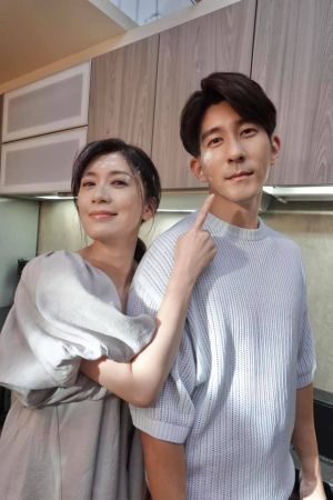賈靜雯 ▲賈靜雯(左)和修杰楷結婚6年,婚姻幸福美滿。(圖/翻攝賈靜雯FB)