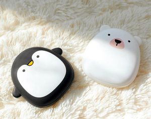 ▲PChome 24h購物銷售第3名:DAYA 極地萌寵隨身暖手寶-企鵝,特價890元,有多款寵物造型,以呆萌設計位居第3。(圖/PChome 24h購物提供) ▲PChome 24h購物銷售第3名:DAYA 極地萌寵隨身暖手寶-企鵝,特價890元,有多款寵物造型,以呆萌設計位居第3。(圖/PChome 24h購物提供)