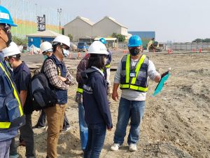 環保局長張瑞琿日前率環保局土污、水污及稽查科同仁,與工務局楊欽富局長共同前往中油高煉廠,監督視察中油高煉廠第三區土壤地下水污染改善工程現況。(圖/高雄市政府環保局提供) ▲環保局長張瑞琿日前率環保局土污、水污及稽查科同仁,與工務局楊欽富局長共同前往中油高煉廠,監督視察中油高煉廠第三區土壤地下水污染改善工程現況。(圖/高雄市政府環保局提供)