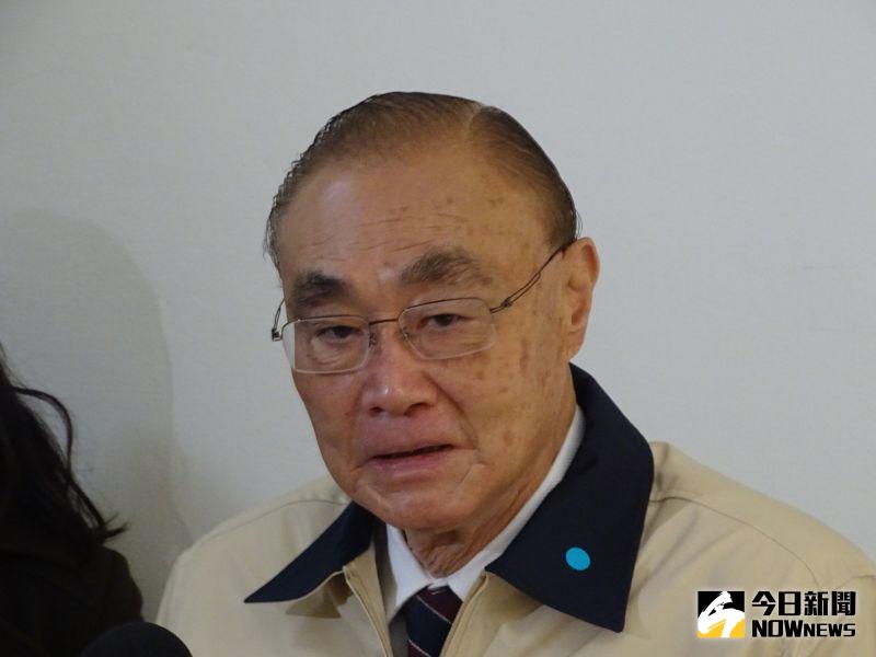 ▲多個退伍軍方社團號召黃埔軍校校友赴中國參加黃埔建校99週年活動,退輔會主委馮世寬聽聞後驚呼「不會吧」。(圖/記者呂炯昌攝)