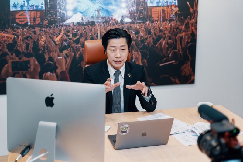 ▲林昶佐將出任駐芬蘭代表，媒體人翻出其過去稱因焦慮症噴屎噴尿，嘲諷稱不知毛病治好沒。（圖／NOWnews資料照片）