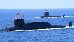 共軍核潛艇浮出水面穿越台海　引發衝突風險關切
