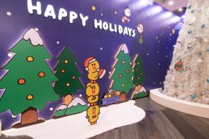 巨型熊大攻佔桃園!兔兔、莎莉飛降 雪人部長飄雪耶誕鎮 ▲別放過好拍好玩的每個小角落。(圖/翻攝自台茂購物中心FB)