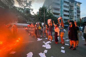 ▲緬甸示威抗議。(圖/美聯社/達志影像) ▲緬甸示威抗議。(圖/美聯社/達志影像)