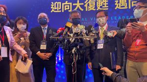 影/喊話蘇貞昌查網軍 柯文哲:對「小編治國」不以為然