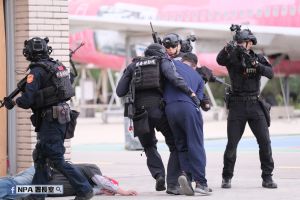 軍警三大特勤隊齊聚六福村! 無劇本反恐演練民眾有眼福