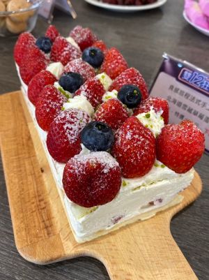 ▲食感旅程北海道雪藏草莓蛋糕，特價699元。（圖／記者黃韻文拍攝）