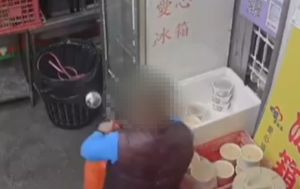 高雄嬤狂掃21愛心便當!遭爆住透天 站長:拿走別人希望
