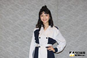 ▲馮容潔透露宥勝幫忙想「高中少女手勢」。(圖/記者葉政勳攝) ▲馮容潔透露宥勝幫忙想「高中少女手勢」。(圖/記者葉政勳攝)