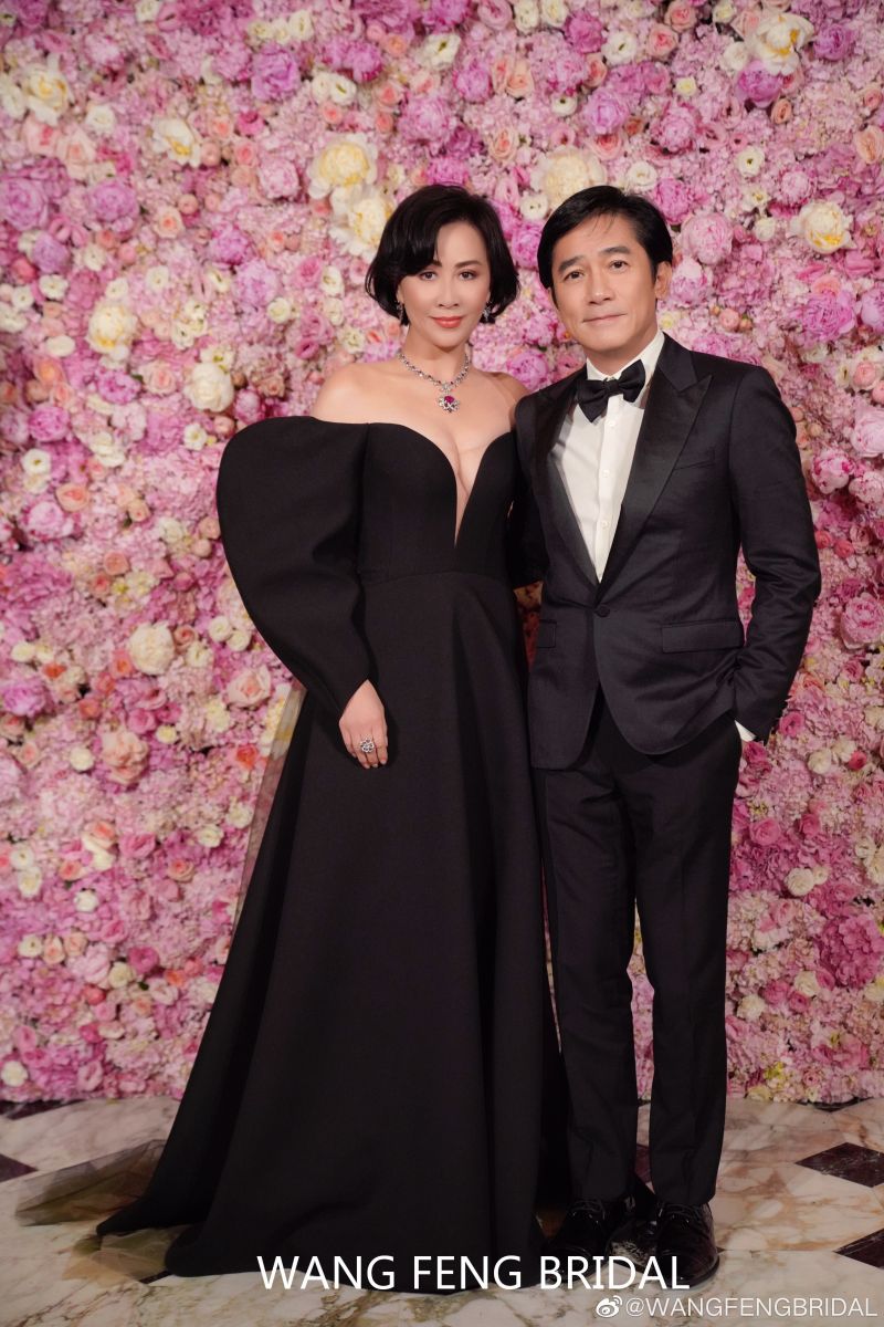 ▲劉嘉玲擔任梁朝偉的經紀人，於公於私都關係緊密。（圖／翻攝WANGFENGBRIDAL微博）