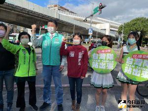 新北市議員何博文 ▲新北市議員何博文盼新北市長侯友宜,能堅持且明白的說出,反對「核四重啟」、「三接遷建」這2項的公投。(圖/記者陳志仁攝,2021.12.09)