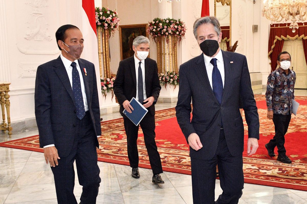 ▲美國國務卿布林肯已抵達印尼，與印尼總統佐科威會面。（圖／美聯社／達志影像）