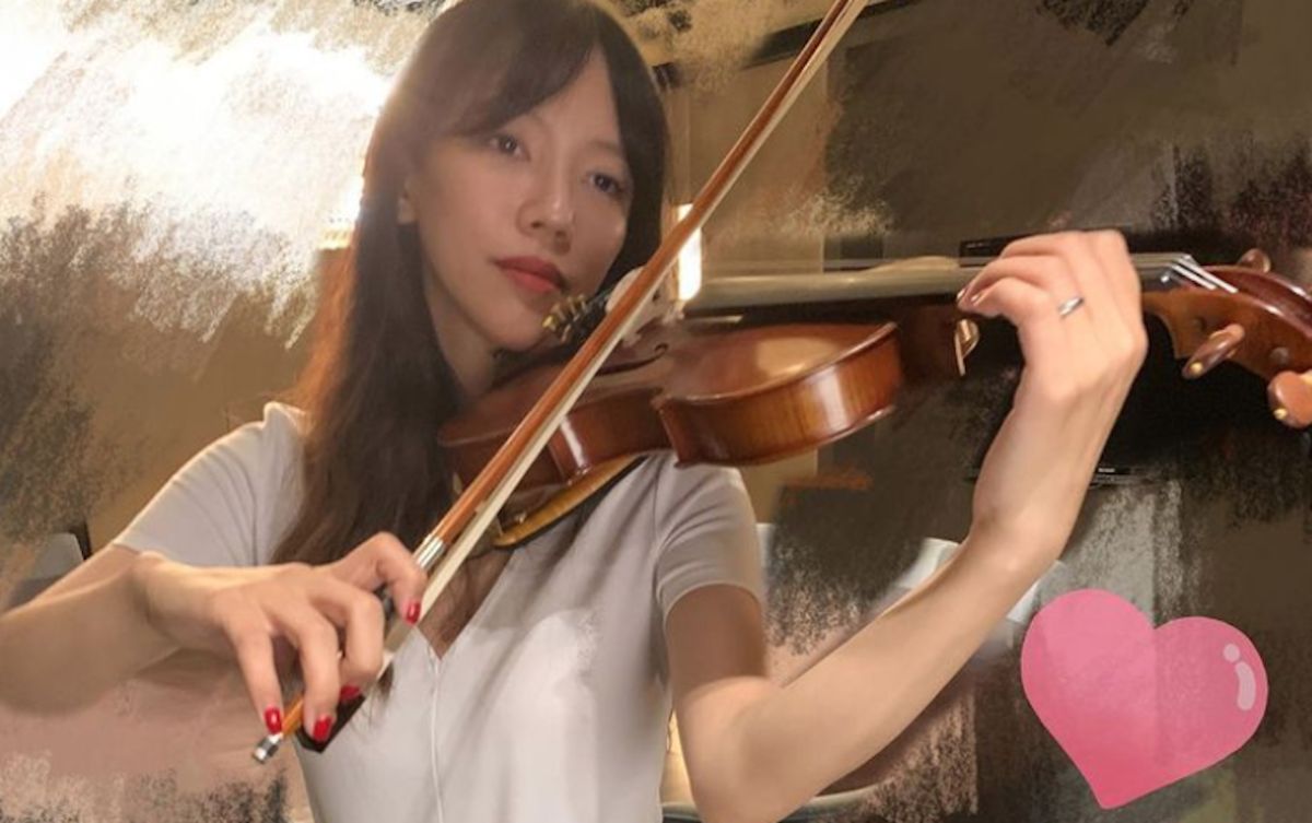 ▲李靚蕾日前在IG透露自己在學小提琴，可說是多才多藝。（圖／翻攝李靚蕾IG）