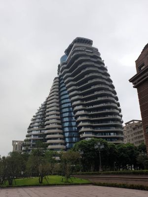 ▲位於台北市信義區的頂級豪宅「陶朱隱園」,外界盛傳單坪開價600萬,被稱為全台最貴豪宅。(圖/NOWnews資料照片) ▲位於台北市信義區的頂級豪宅「陶朱隱園」,外界盛傳單坪開價600萬,被稱為全台最貴豪宅。(圖/NOWnews資料照片)