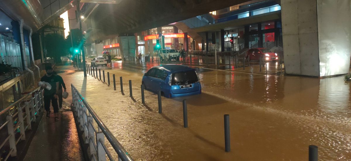 馬來西亞豪雨成災　逾1.1萬人被迫撤離家園
