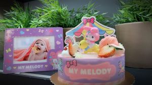 ▲6吋My Melody夢幻旋轉木馬蛋糕有夠萌。（圖／85度C提供）