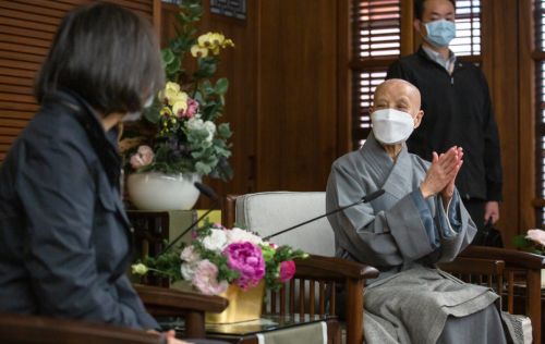 慈濟聲明越看越怪？律師揪出「避談這細節」：不太像被害人