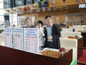 台中人扛發電不公平!盧秀燕喊話中央:莫在台中增加電廠 ▲台中市議員王立任強調,中火新增燃氣機組將減緩中部空污問題。(圖/王立任提供,2021.12.20)