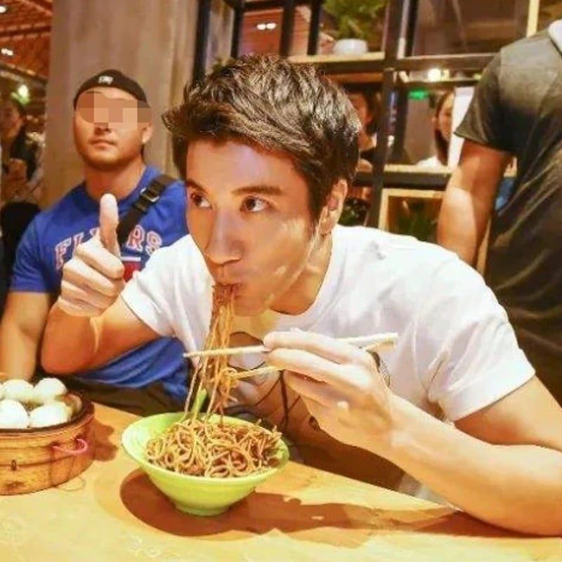 王力宏偷渡消夜文?網友深夜餓壞:全被「意麵」洗版