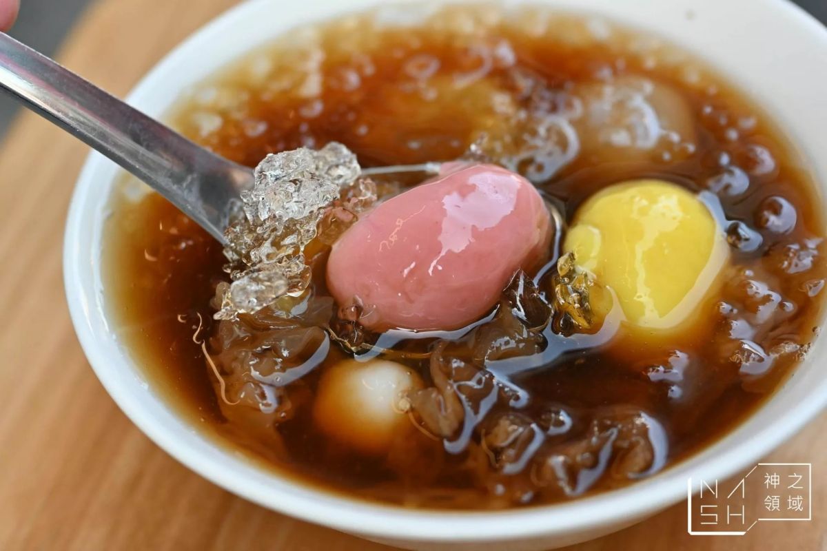 ▲冬至排隊湯圓老店「蘇媽媽湯圓」，總店在南投埔里，台中、台中共有5分店，必吃彩虹湯圓。（圖／取自「Nash，神之領域」）