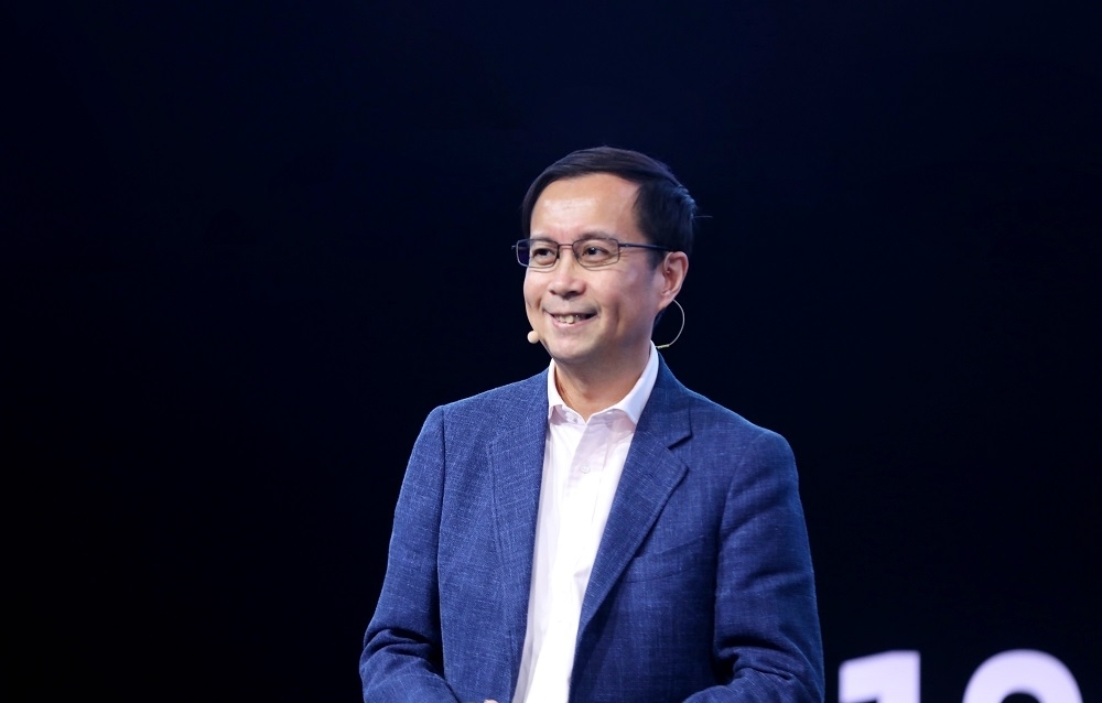 ▲阿里巴巴集團董事會主席兼執行長張勇（圖），將於今年9月10日卸下職務，董事會主席由集團執行副主席蔡崇信接任，CEO則由淘天集團董事長吳泳銘擔任。（圖／取自阿里巴巴）