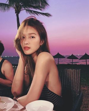 ▲原本是職業拳擊手的她，因一系列的健身房美照而走上模特兒之路，除了接演廣告片，還逐漸成為戲劇演員，發展十分全面。（圖／翻攝自Instagram）