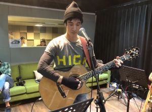 王力宏音樂底子深厚,會得樂器更是高達13種。(圖/翻攝自王力宏IG) ▲王力宏音樂底子深厚,會得樂器更是高達13種。(圖/翻攝自王力宏IG)