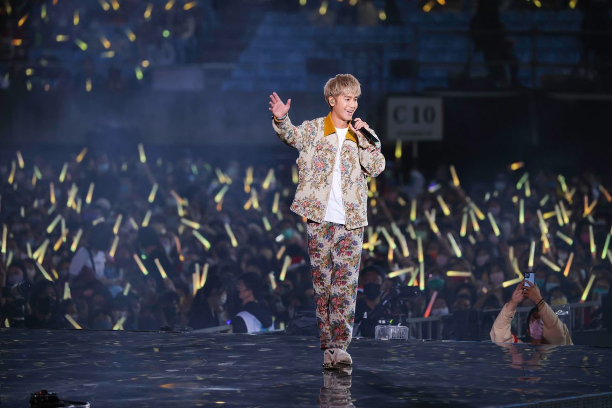 ▲台中市長盧秀燕對於疫調名單錯誤一事，今天晚上向鼓鼓致歉。（示意圖／相信音樂提供）