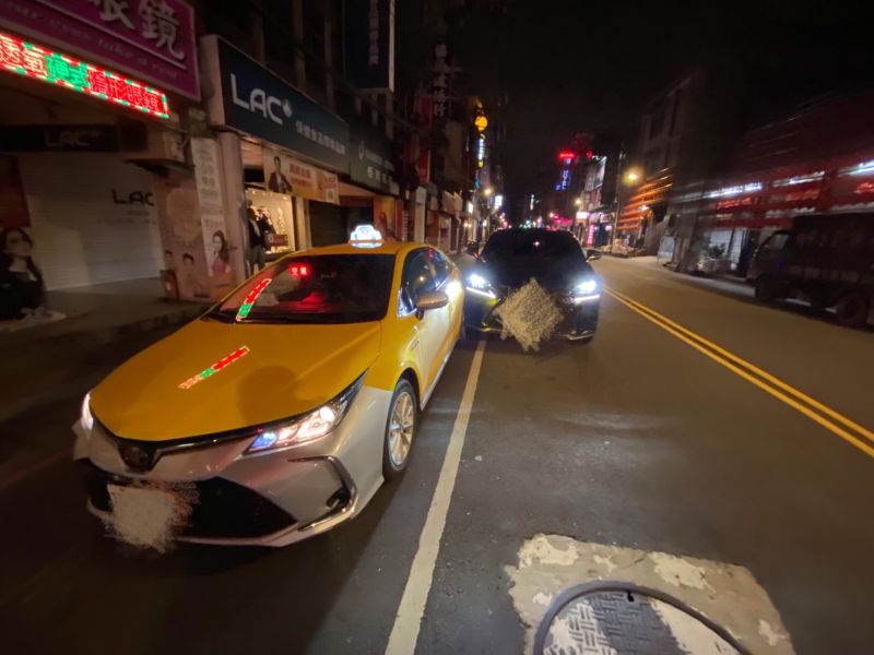 ▲宋少卿去年酒駕追撞計程車。（圖／翻攝畫面）