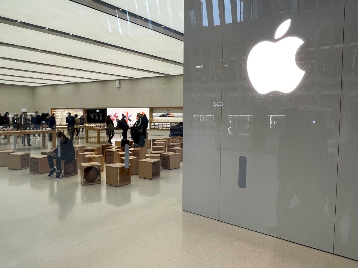 ▲Omicron變異株肆虐全美，蘋果公司表示，由於染疫病例增加，蘋果已經關閉紐約市12家零售店面。資料照。（圖／美聯社／達志影像）