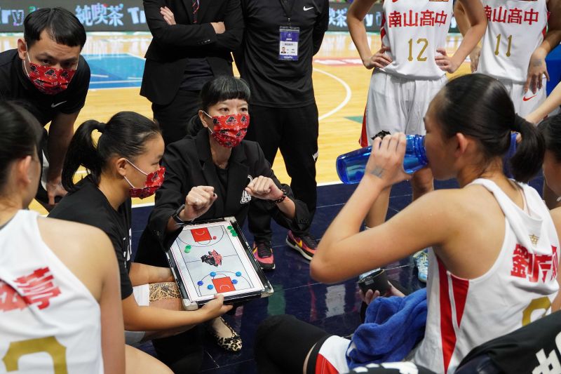 南山小巨人陳孜綺準絕殺苗商晉八強 焦點 Hinet生活誌