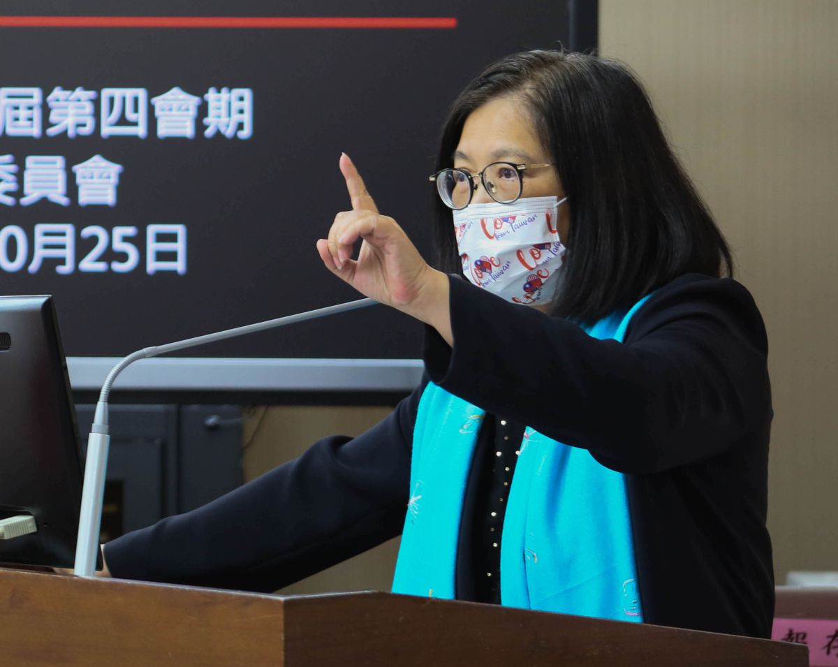 ▲立委管碧玲指出，恐龍判決如果無法救濟，就是法院有恐龍、人民看運氣。（資料圖／管碧玲辦公室提供）