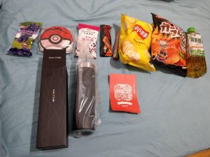 原po秉持挑重的原則,從福袋開出保溫瓶。(圖/取自《7-11全家 各超商新品資訊共享》) ▲原po秉持挑重的原則,從福袋開出保溫瓶。(圖/取自《7-11全家 各超商新品資訊共享》)