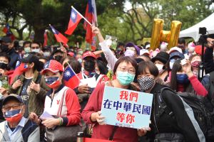 韓國瑜 ▲高雄市前市長韓國瑜今(2)日下午舉行「善良微光見面會」,現場湧入大批韓粉。(圖/記者陳明安攝,2022.1.2)