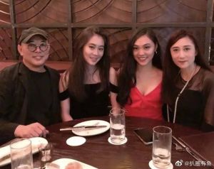 ▲利智和李連杰結婚後淡出演藝圈。(圖/翻攝微博) ▲利智和李連杰結婚後淡出演藝圈。(圖/翻攝微博)