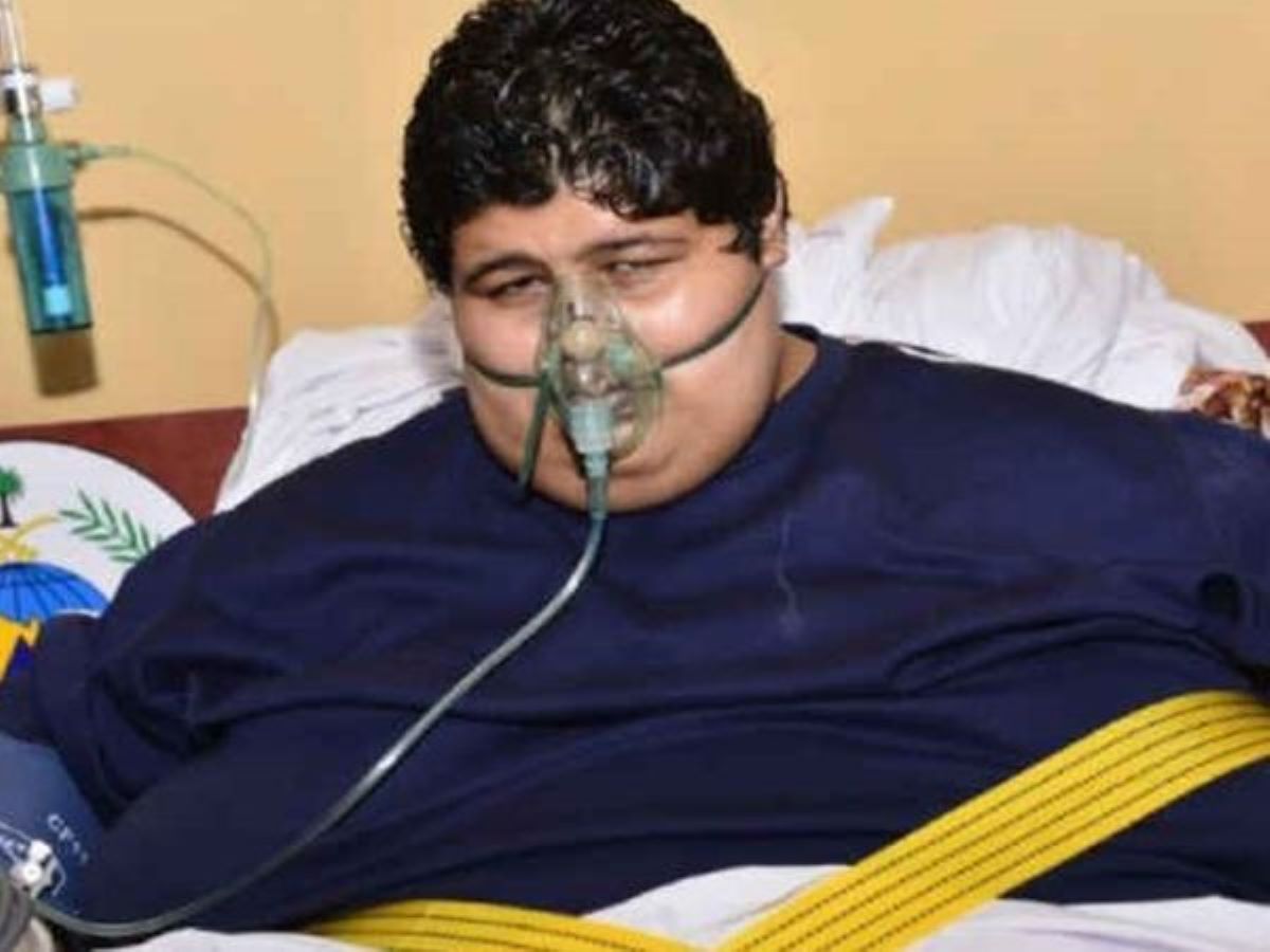 ▲沙烏地阿拉伯一名男子艾沙利（Khaled Mohsen Al Shaeri）17歲時體重高達610公斤，曾被稱作是「全世界最胖的少年」。（圖／翻攝自News Flash - Sound of Hope YouTube）
