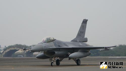 連兩日傳機件故障！嘉義基地F-16戰機「油量指示異常」　轉降澎湖
