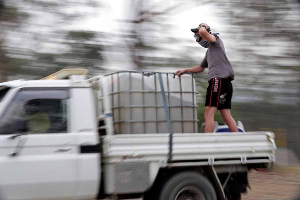 澳洲半數貨運司機遭隔離　疫情導致供應鏈告急
