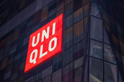 UNIQLO不忍了！外國人「組團竊盜」頻傳　母公司開告求償到底
