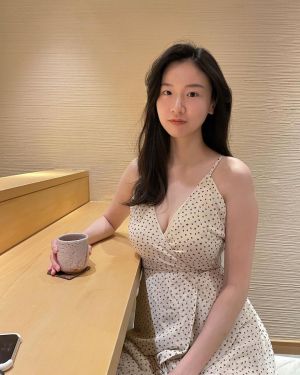▲▼嫣雯有韓系美人的味道。(圖/Yan Wen嫣雯IG) ▲▼嫣雯有韓系美人的味道。(圖/Yan Wen嫣雯IG)