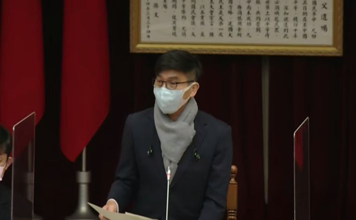 ▲民進黨立委鍾佳濱為今日修憲委員會輪值召委,主持會議。(圖/記者余祥攝,2022.1.7)