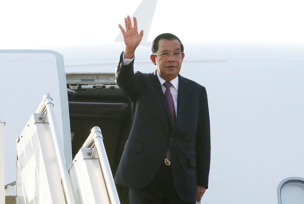▲柬埔寨總理洪森（Hun Sen）展開緬甸訪問行程，受到儀隊和紅毯歡迎。（圖／美聯社／達志影像）
